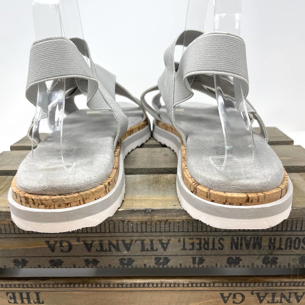 B-52 by Bullboxer Light Grey Primm Strappy Sandal Size 11 New - Picture 10 of 13